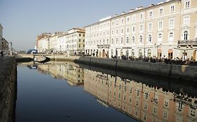 Ponterosso Suite Trieste
